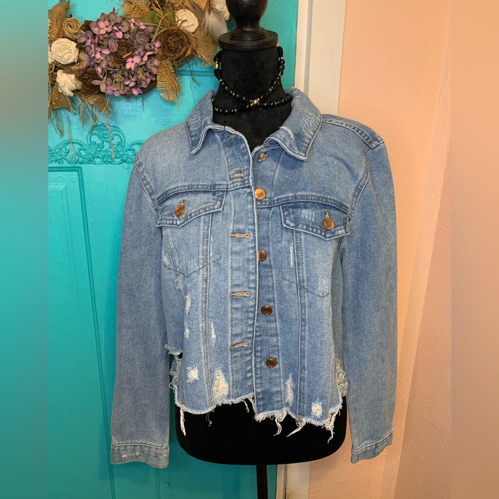 BBJ XL Distressed Jean Jacket Medium Wash